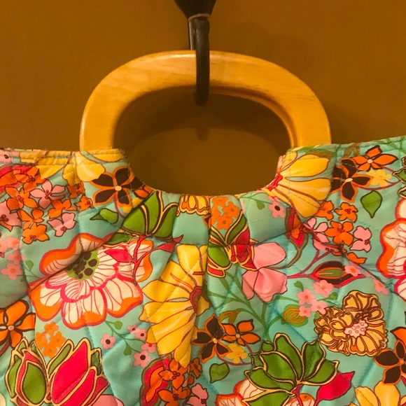 Vera Bradley quilted floral bag - Picture 3 of 8